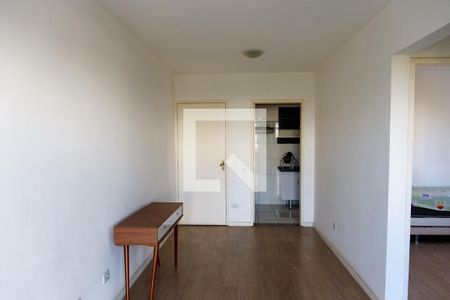 Sala de apartamento para alugar com 2 quartos, 55m² em Três Montanhas, Osasco