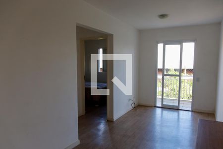 Sala de apartamento para alugar com 2 quartos, 55m² em Três Montanhas, Osasco