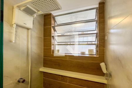 Banheiro de apartamento à venda com 1 quarto, 40m² em Vila Mariana, São Paulo