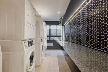 Lavanderia de kitnet/studio para alugar com 1 quarto, 24m² em Pinheiros, São Paulo
