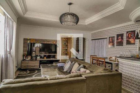 Casa à venda com 6 quartos, 330m² em Vila Campestre, São Paulo