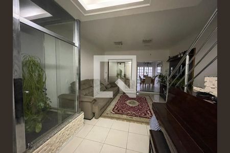 Casa à venda com 3 quartos, 200m² em Vila Formosa, São Paulo