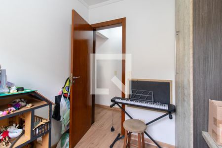 Quarto 1 de apartamento para alugar com 3 quartos, 69m² em Fazendinha, Curitiba