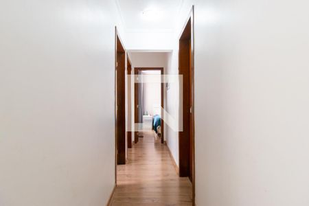 Corredor de apartamento para alugar com 3 quartos, 69m² em Fazendinha, Curitiba