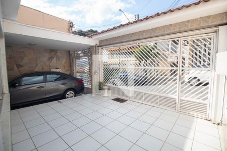 Garagem de casa à venda com 3 quartos, 160m² em Vila Medeiros, São Paulo