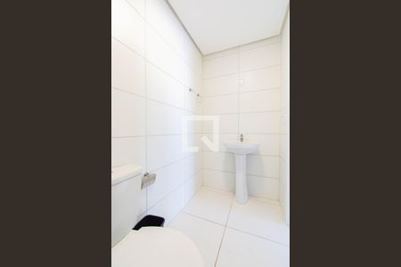 Banheiro de apartamento para alugar com 2 quartos, 54m² em Fátima, Canoas
