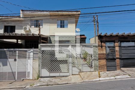 Fachada de casa para alugar com 3 quartos, 300m² em Sítio do Morro, São Paulo