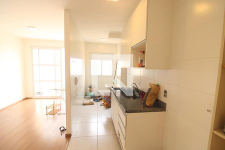 Sala / Cozinha de apartamento à venda com 2 quartos, 55m² em Vila Pita, São Paulo