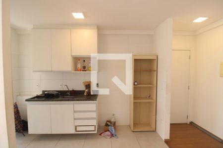 Sala / Cozinha de apartamento à venda com 2 quartos, 55m² em Vila Pita, São Paulo