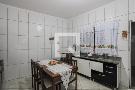Cozinha  de casa à venda com 3 quartos, 220m² em Jardim Piratininga, São Paulo