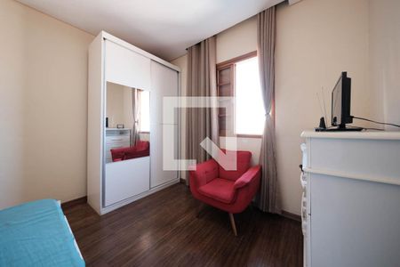 Quarto de casa à venda com 3 quartos, 200m² em Vila Rio Branco, São Paulo