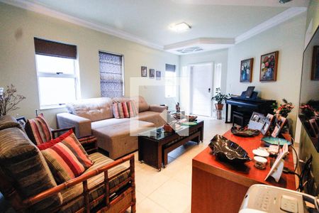 Sala de casa à venda com 3 quartos, 280m² em Vila Isolina Mazzei, São Paulo