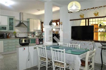 Casa à venda com 4 quartos, 380m² em Vila Sonia, São Paulo