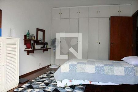 Casa à venda com 4 quartos, 380m² em Vila Sonia, São Paulo