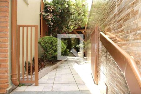 Casa à venda com 4 quartos, 380m² em Vila Sonia, São Paulo