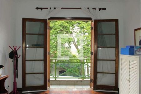 Casa à venda com 4 quartos, 380m² em Vila Sonia, São Paulo