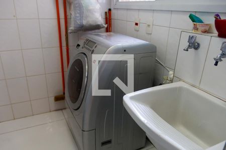 Área de Serviço de apartamento para alugar com 3 quartos, 115m² em Vila Yara, Osasco