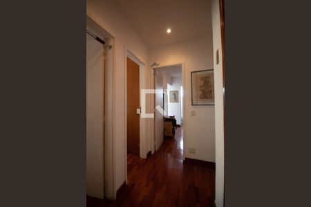 Corredores  de apartamento à venda com 3 quartos, 105m² em Gávea, Rio de Janeiro