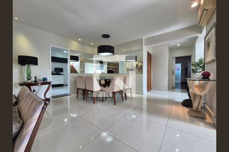 Sala de apartamento à venda com 4 quartos, 284m² em Recreio dos Bandeirantes, Rio de Janeiro