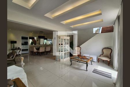 Sala de apartamento à venda com 4 quartos, 284m² em Recreio dos Bandeirantes, Rio de Janeiro