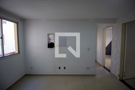Sala de apartamento para alugar com 2 quartos, 48m² em Jardim Lourdes, Ferraz de Vasconcelos