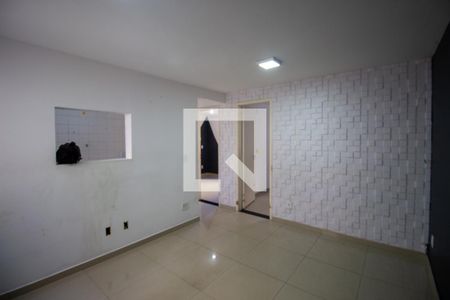 Sala de apartamento para alugar com 2 quartos, 48m² em Jardim Lourdes, Ferraz de Vasconcelos