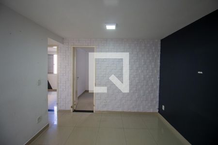 Sala de apartamento para alugar com 2 quartos, 48m² em Jardim Lourdes, Ferraz de Vasconcelos