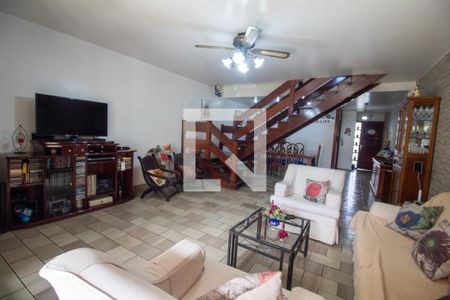 Sala de casa à venda com 3 quartos, 200m² em Vila Cordeiro, São Paulo