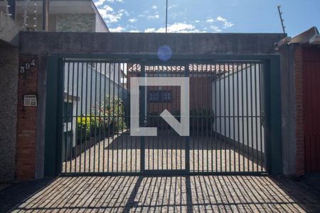 Fachada de casa à venda com 3 quartos, 200m² em Vila Cordeiro, São Paulo