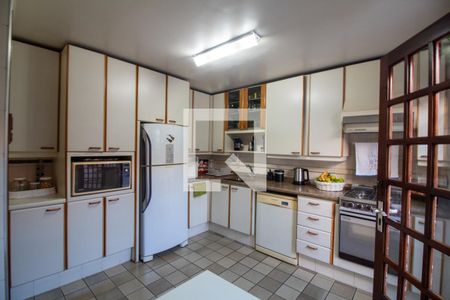 Cozinha de casa à venda com 3 quartos, 200m² em Vila Cordeiro, São Paulo