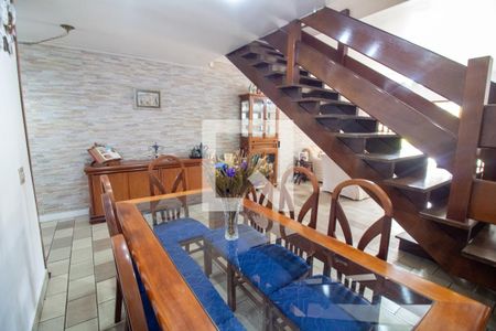 Sala de Jantar de casa à venda com 3 quartos, 200m² em Vila Cordeiro, São Paulo