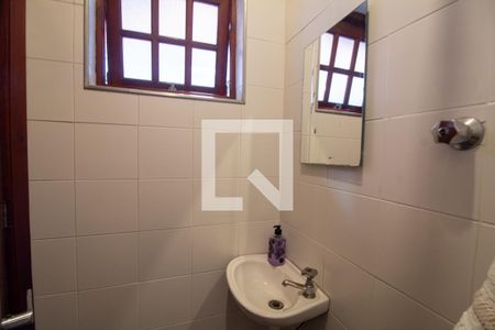 Banheiro de Serviço de casa à venda com 3 quartos, 200m² em Vila Cordeiro, São Paulo