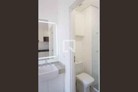 Banheiro de kitnet/studio à venda com 1 quarto, 24m² em Jardim das Acacias, São Paulo