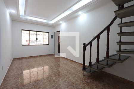 Sala de casa à venda com 3 quartos, 205m² em Jardim Cotiana, São Paulo