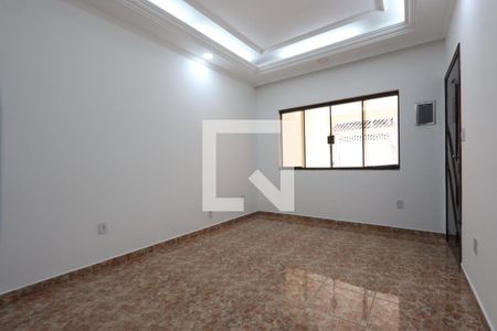 Sala de casa à venda com 3 quartos, 205m² em Jardim Cotiana, São Paulo