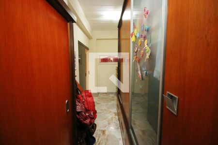 Closet de casa à venda com 2 quartos, 171m² em Penha Circular, Rio de Janeiro