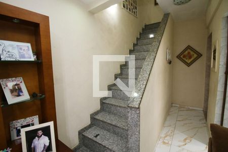 Antessala de casa à venda com 2 quartos, 171m² em Penha Circular, Rio de Janeiro