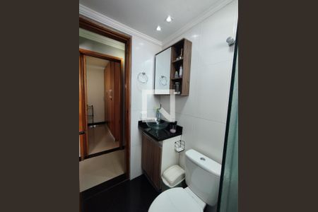 Banheiro  de apartamento à venda com 2 quartos, 67m² em Jardim Celeste, São Paulo