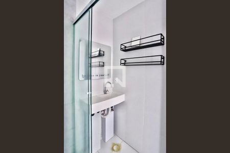 Banheiro de apartamento para alugar com 1 quarto, 28m² em Brás, São Paulo