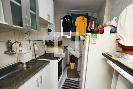 Cozinha de apartamento à venda com 3 quartos, 57m² em Maria Virgínia, Belo Horizonte