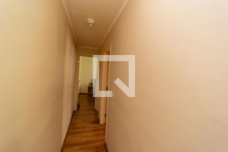 Corredor de apartamento à venda com 2 quartos, 44m² em Jardim Santa Teresinha, São Paulo