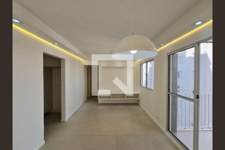 Sala de apartamento à venda com 3 quartos, 70m² em Vila das Bandeiras, Guarulhos