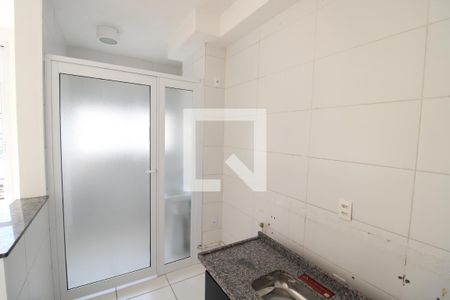 Cozinha de apartamento para alugar com 2 quartos, 50m² em Limão, São Paulo