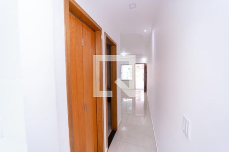 Corredor de casa à venda com 3 quartos, 109m² em Vila Nhocuné, São Paulo