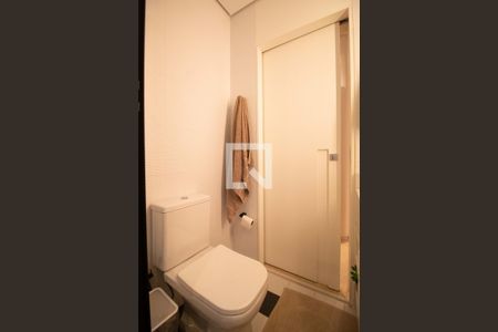 Banheiro Suíte de apartamento à venda com 2 quartos, 68m² em Leblon, Rio de Janeiro
