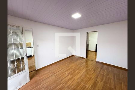 Sala de casa para alugar com 1 quarto, 53m² em Diamante, Belo Horizonte