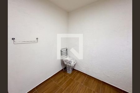 Banheiro Social de casa para alugar com 1 quarto, 53m² em Diamante, Belo Horizonte