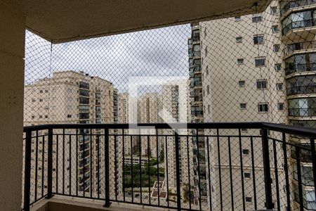 Varanda de apartamento para alugar com 2 quartos, 68m² em Jardim Tupanci, Barueri