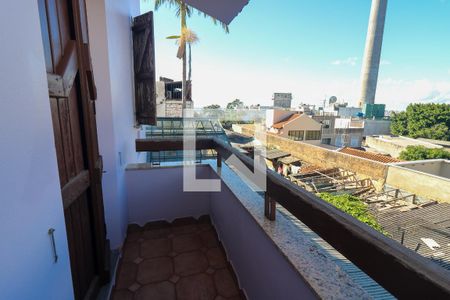 Sacada do Quarto 1 de casa à venda com 4 quartos, 650m² em Santa Tereza, Porto Alegre