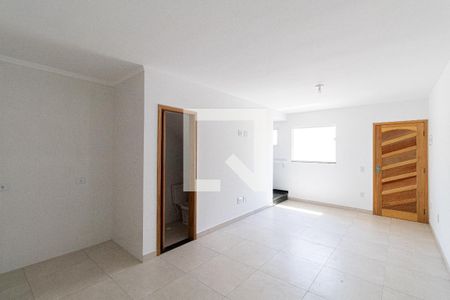 Sala/Cozinha/Área de Serviço  de casa de condomínio à venda com 2 quartos, 118m² em Vila Sao Geraldo, São Paulo